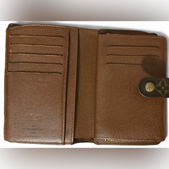 Authentic Louis Vuitton Monogram Kisslock Wallet Cottage Core Old Money - Picture 7 of 10